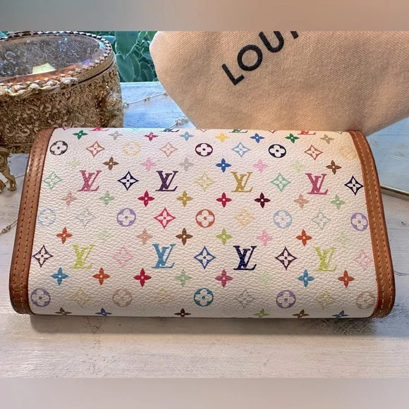 SOLD Limited edition Louis Vuitton White Monogram Multicolor Sarah Wallet - Picture 2 of 11